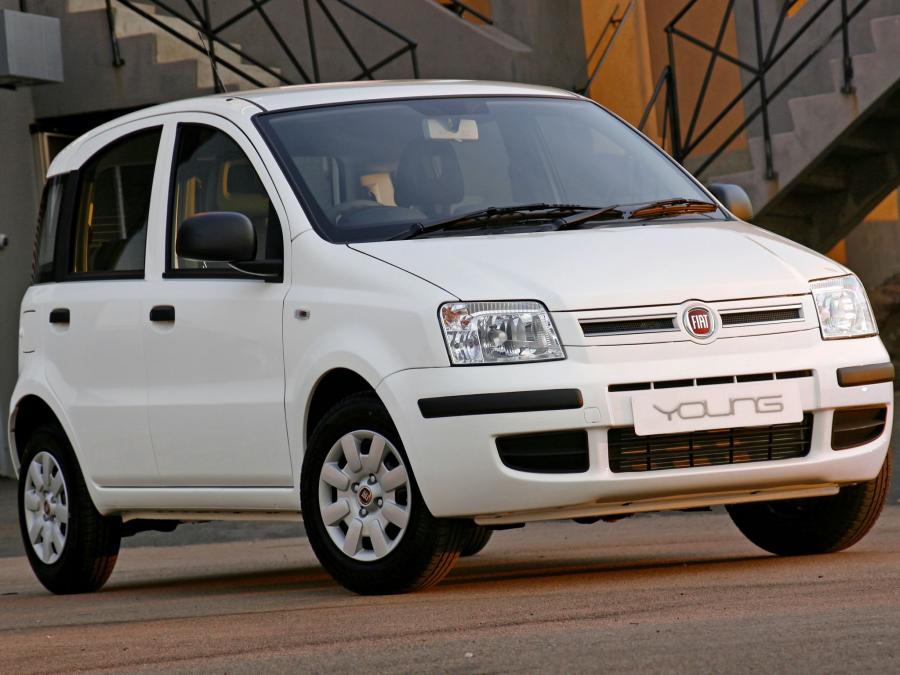  Fiat Panda Young 2011 года  (фото 2 из 12)